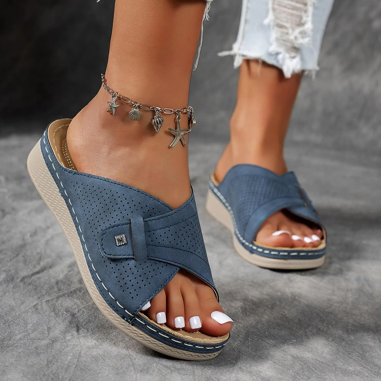 Stylish Women's Sandals Comfortable Summer Slip-On Platform Footwear for Daily Wear Beach Travel Date Outfits